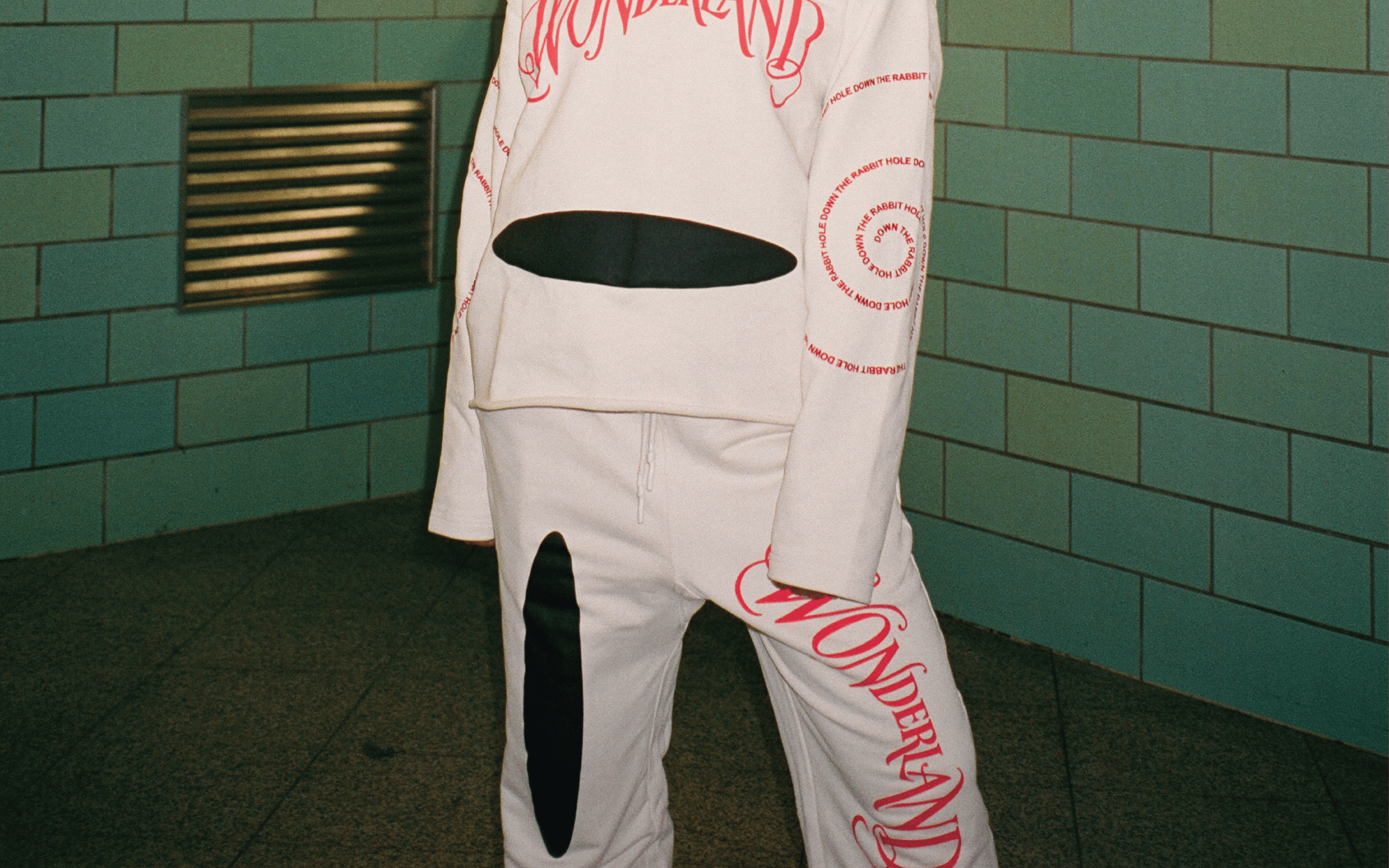 W0NDERLAND HOODED SWEATSHIRT